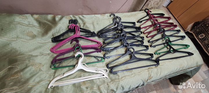 Вешалка плечики для одежды