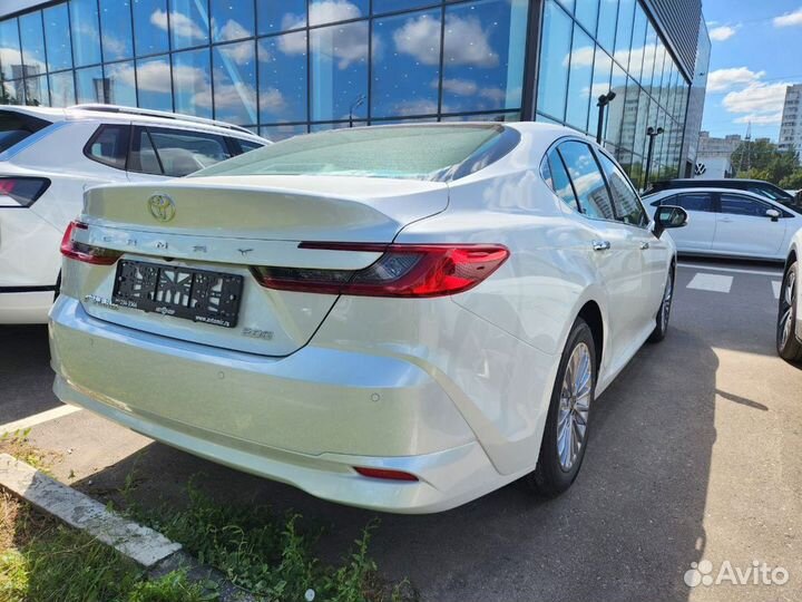 Toyota Camry 2.0 CVT, 2024