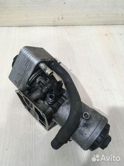 Корпус масляного фильтра VAG Ауди А6 С6 VW 2.0 TDI