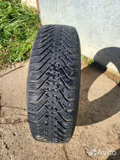 Goodyear UltraGrip 500 185/65 R15
