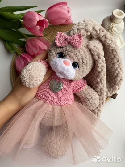 Плюшевый зайка ручной работы