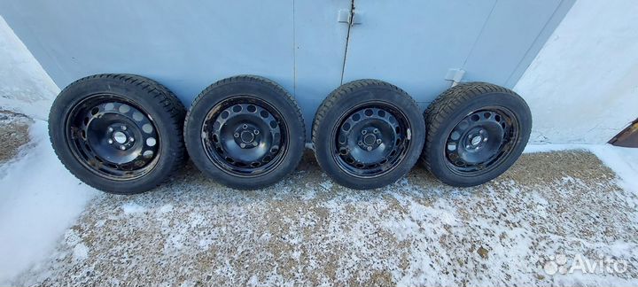 Nokian Hakkapeliitta 7 205/55 R16 на дисках VAG