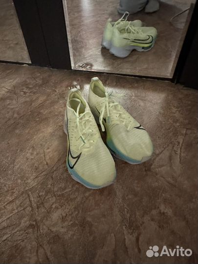 Кроссовки Nike Wmns Air Zoom Tempo