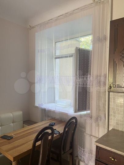 1-к. квартира, 42 м², 1/3 эт.