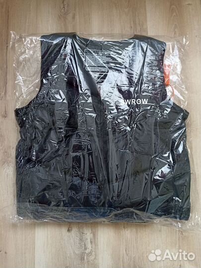 Спасательный жилет