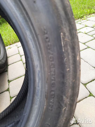 Bridgestone Dueler H/T 215/60 R16