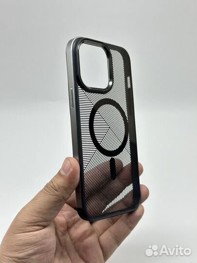 Чехол на iPhone 14 pro max титановый