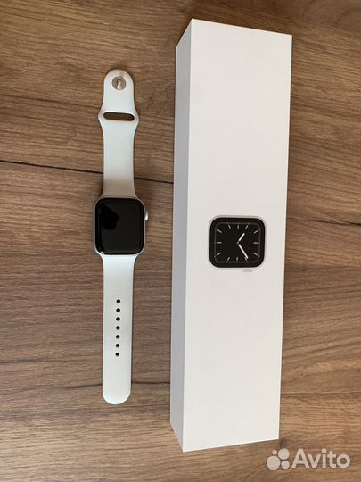 Часы apple Watch 5 44 mm