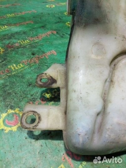 Бачок омывателя Mitsubishi Galant 7 седан 1.6 1996