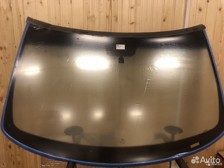 Стекло лобовое Шкода Фабия