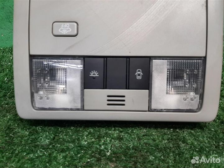 Плафон салона Toyota Verso R2 2009