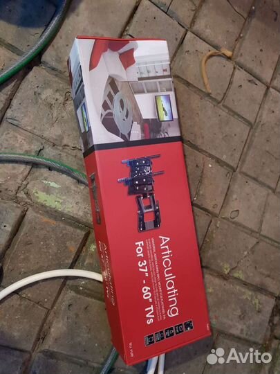 Крепление для телевизора Peerless tvalu TruVue