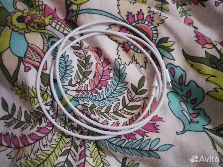 Кабель для iPhone