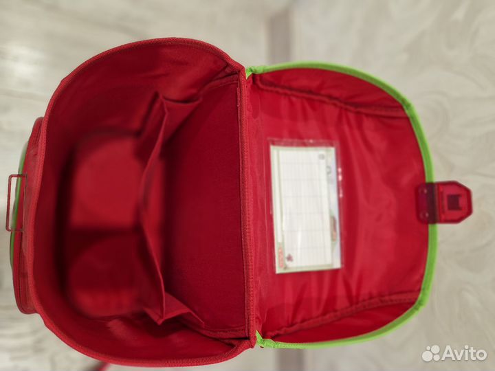 Рюкзак школьный для девочки новый