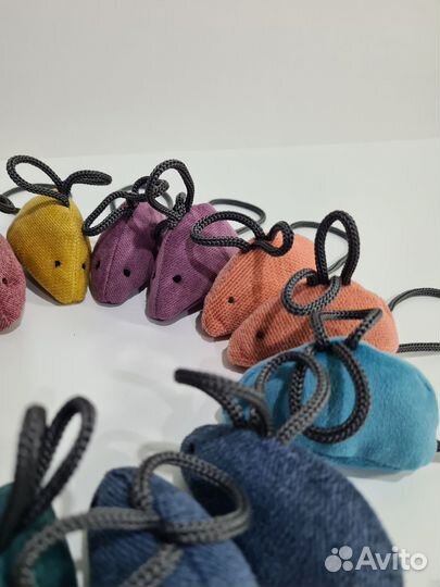 Игрушка с кошачьей мятой