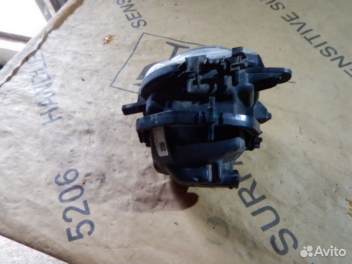 Фара противотуманная левая LED BMW X6 F16 X5 F15