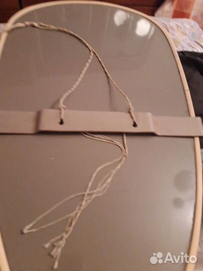 Зеркало настенное подвесное