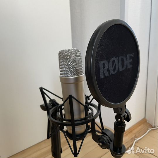 Микрофон Rode NT1-A