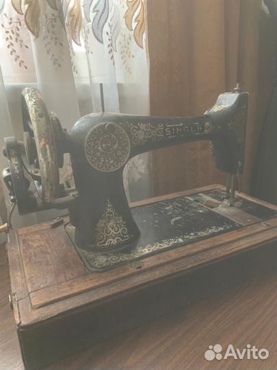 Швейная машина Singer