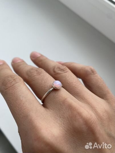 Pandora кольцо с лунным камнем