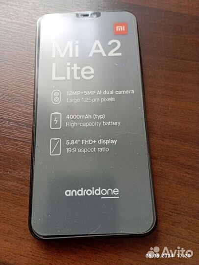 Xiaomi Mi A2 Lite Android One, 3/32 ГБ