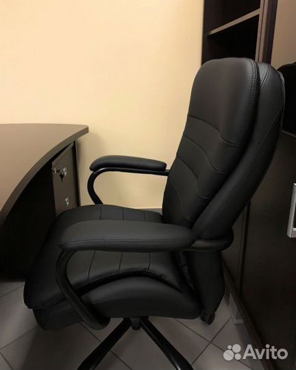 Офисное компьютерное кресло руководителя См 531015