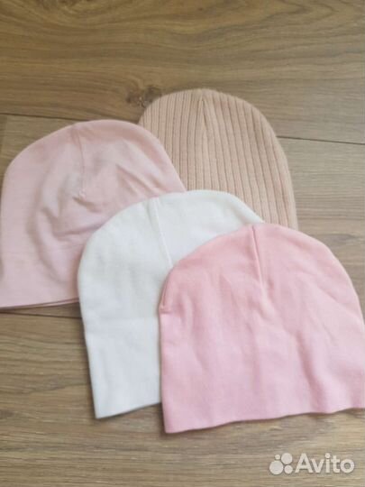 Шапки для девочки на 1,5г