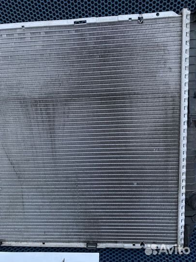 Радиатор охлаждения двигателя VW Touareg GP
