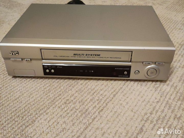 Видеомагнитофон jvc