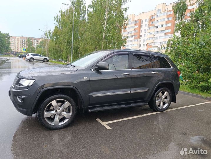 Jeep Grand Cherokee, 2011