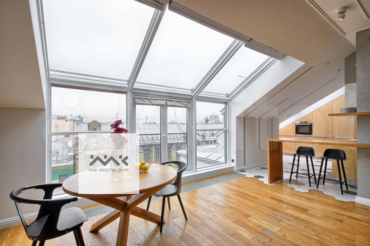 4-к. квартира, 173 м², 8/8 эт.