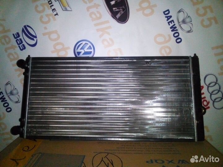 Радиатор основной новый ат volkswagen golf 3 Vento