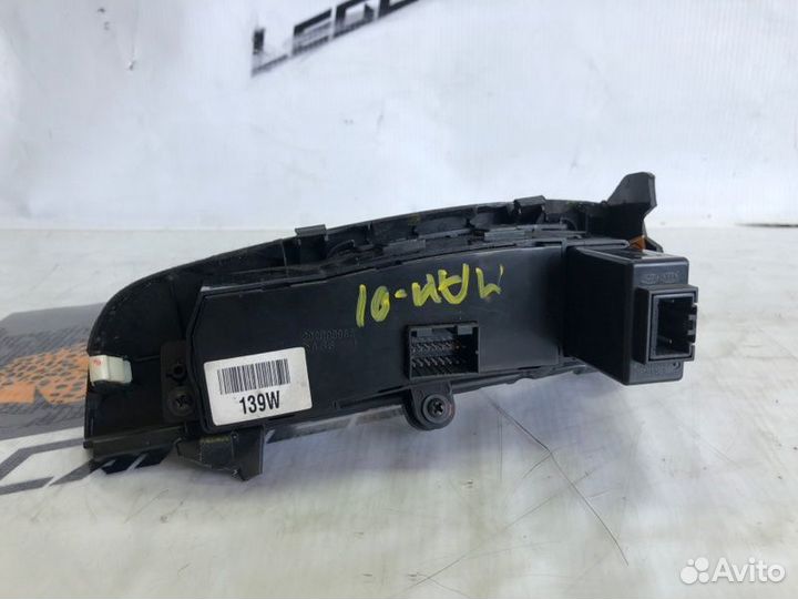 Блок управления полным приводом Kia Mohave D6EA