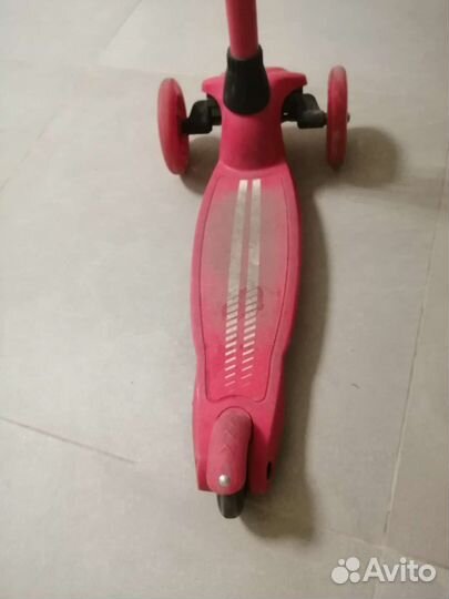 Самокат детский трёхколёсный Ferrari