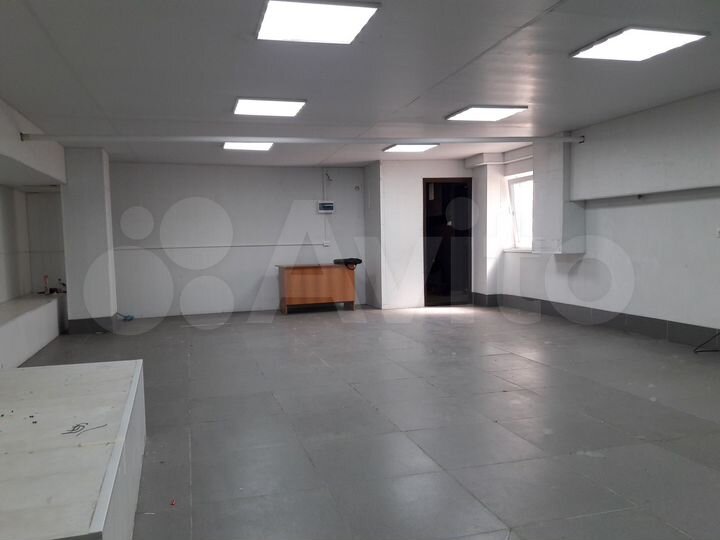 152 м² первая линия у ТЦ Апельсин