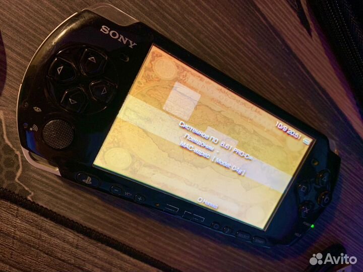 Sony PSP 3008 Piano Black 64gb 7500 игр (комплект)