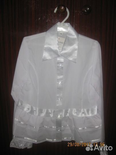 Школьные белые блузки на девочек новые
