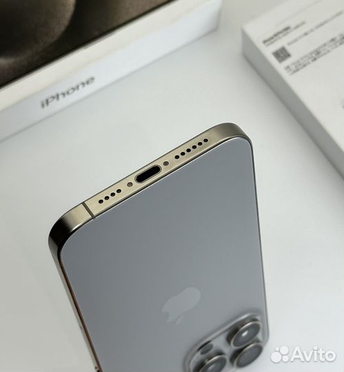 iPhone 15 Pro Max, 256 ГБ