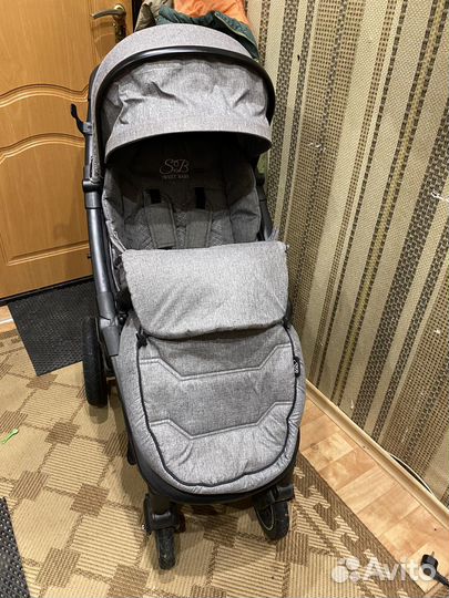 Коляска прогулочная