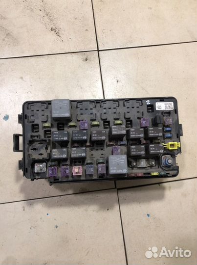 Блок предохранителей Ссанг енг кайрон