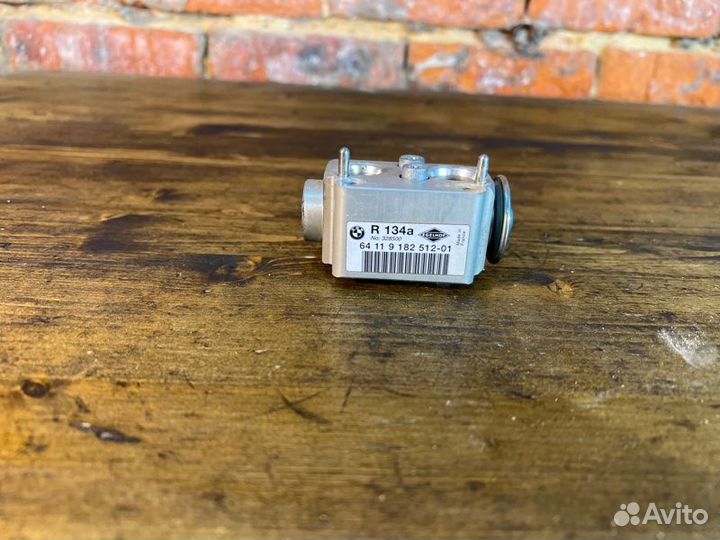 Клапан кондиционера Bmw 3 E90 N46B20 11