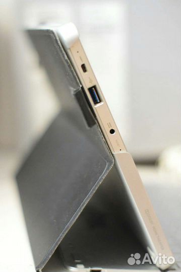 Отличный планшет на Виндоус 10