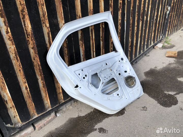 Дверь Renault Logan, Logan Stepway 14-22