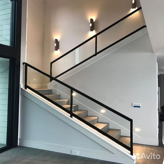 Стеклянные перила с различным дизайном