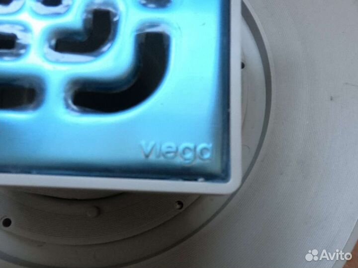 Душевой трап Viega Advantix 557171