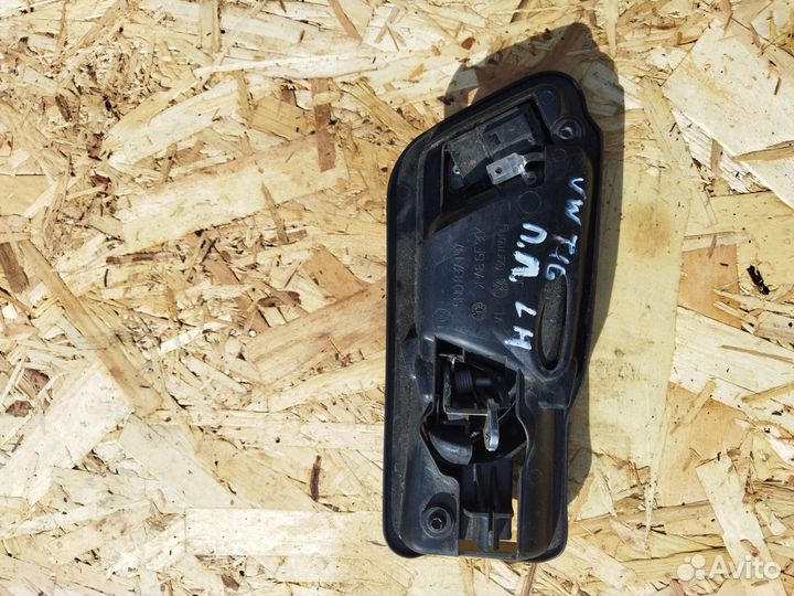 Ручка водительской двери VW Tiguan внутренняя