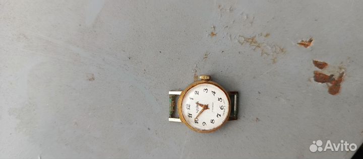 Наручные советские часы