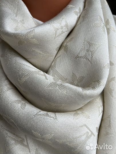 Luis vuitton платок