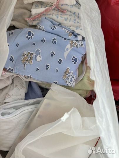 Продам вещи детские