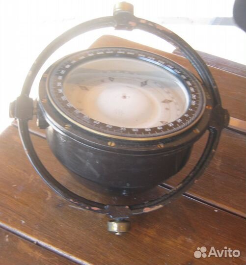 Морской магнитный 127 мм компас